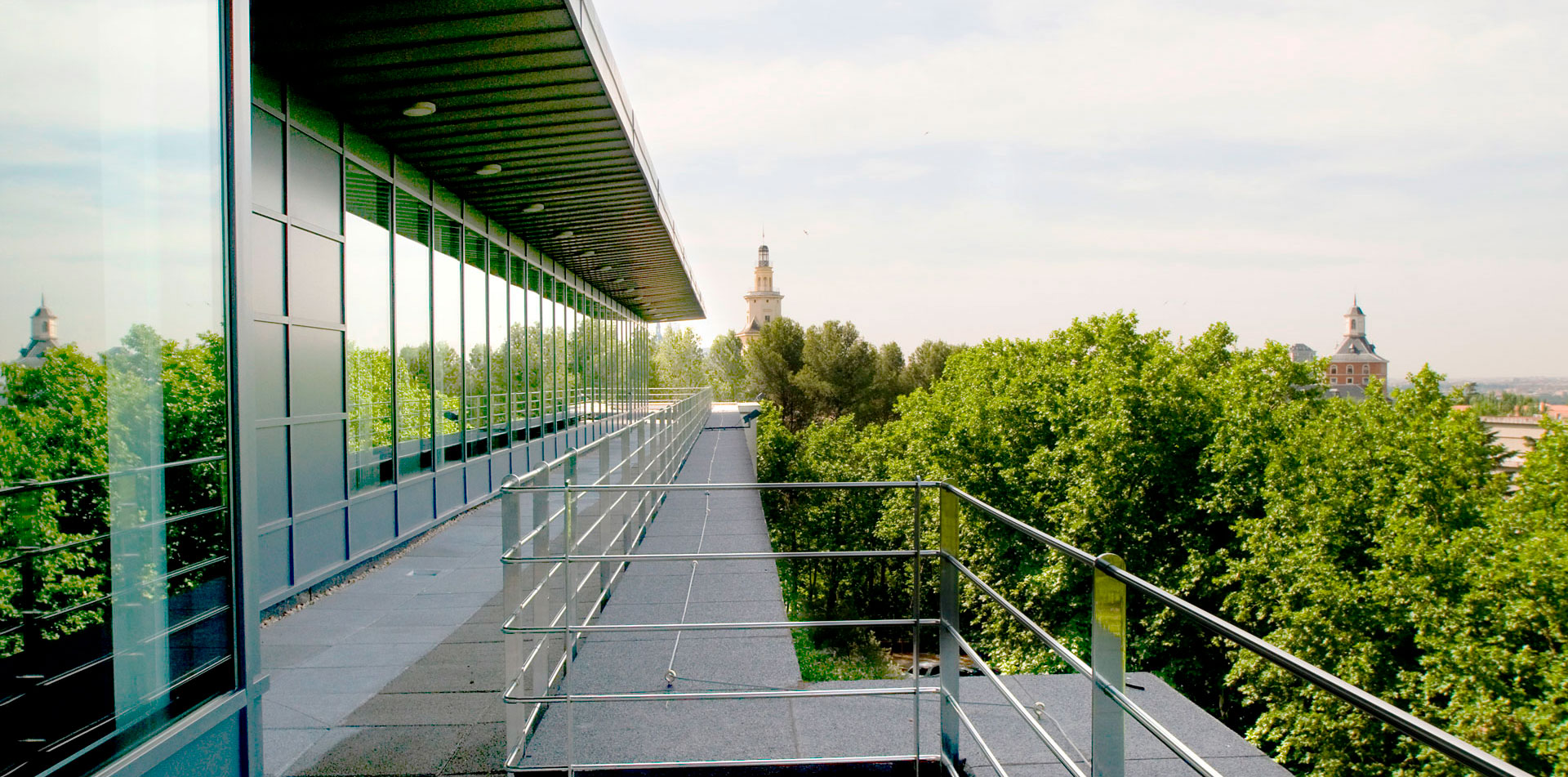 ESCUELA DE INGENIEROS AERONÁUTICOS