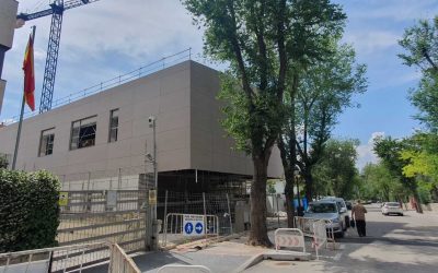 Finalización de las fachadas del Centro de Mayores en el Barrio de Mirasierra